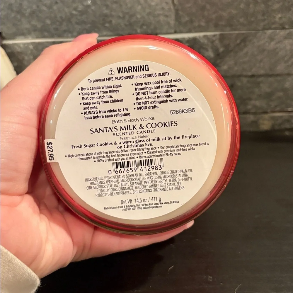 Bath & Body Works Santa’s Milk & Cookies 3-Wick Candle – New - Picture 4 of 4